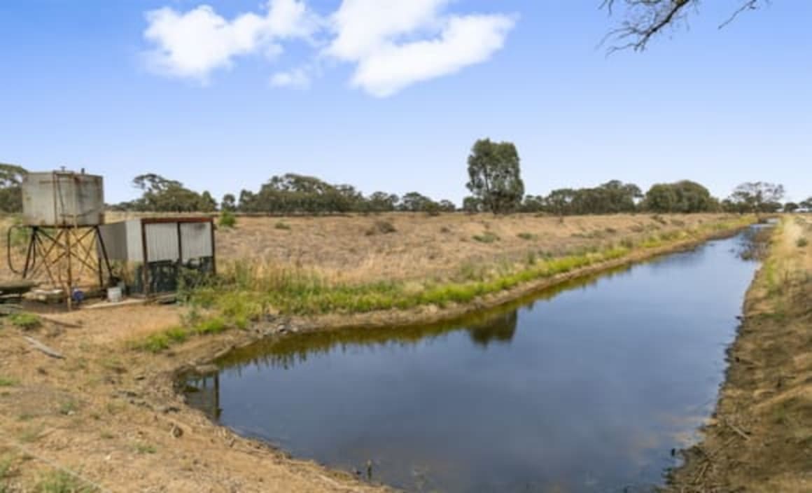 Organic EchucaMoama region farm listed for auction